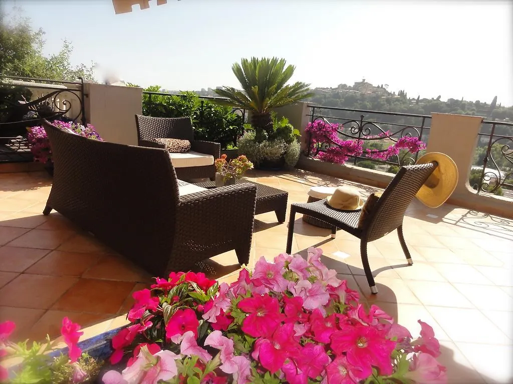 Guest house Les Grimaldines - Maison D'Hotes