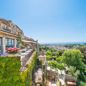 Chateau Le Cagnard Hotel