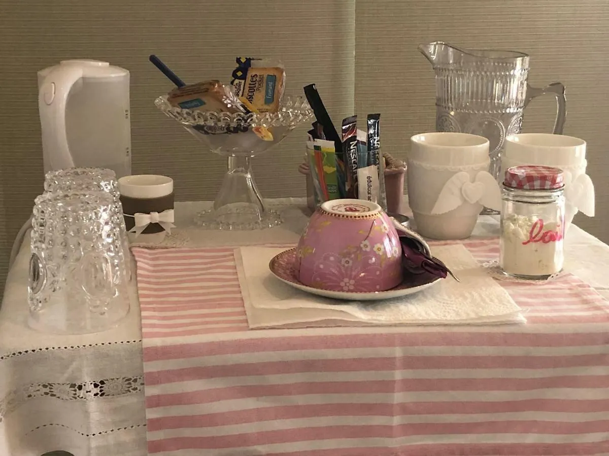 Les Grimaldines - Maison D'Hotes Guest house